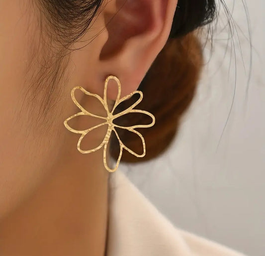 Wire flower earrings