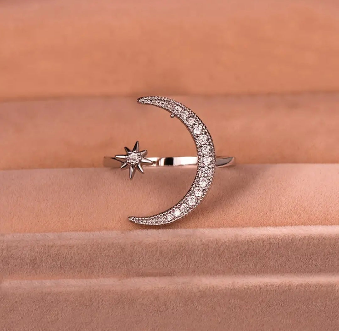 Moon and star ring